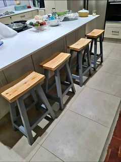 HIGH QUALITY CUSTOM SOLID WOOD BAR STOOLS
