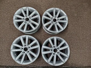 Volkswagen Polo Vivo  R15 Rims