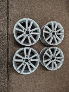 VOLKSWAGEN POLO VIVO  R15 RIMS