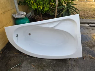 Bath - Ad posted by BossRocky97