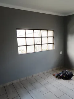 Modern 1-Bedroom Flat in Lambton, Germiston