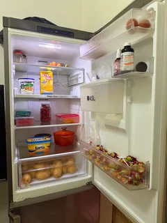 Fridge - Ad posted by Busisiwe Masombuka