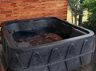 Unwind And Rejuvenate After A Hard Days Work  In Our 5 Seater Spacious  Lounger Wood-fired Hot Tub