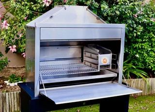 ROCTOBER SALE-ENHANCE THE VALUE OF THE PROPERTY WITH THE 1000MM 430 STAINLESS-STEEL BUILD IN BRAAI.
