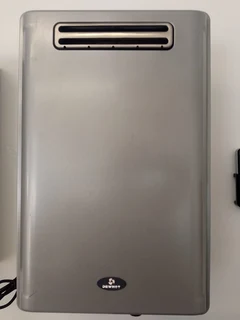 SUMMER SPECIAL-THE CUTTING EDGE 30L DEWHOT FAN FORCED GAS OUTDOOR GEYSER.