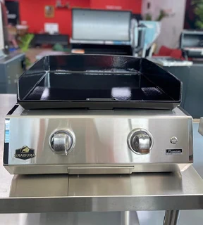 Summer Madness: Chad O&#96; Chef Brabura Griddle (50,8cm) 20″ (incl Spatula Kit).