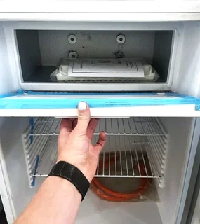 SALE  SAVING ON THE ZERO 100LT GAS -ELECTRIC BAR FRIDGE FREEZER. SAVE: 12,5%