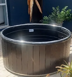 For Proffesional Sportsman-the Ice Tub For One At A Good Price-great For Gyms, Sports Stars Etc..