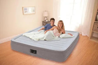 Our Most Popular Bed In The Dura-beam Series -intex Queen Dura Mid Rise Airbed Built-in- Pump.