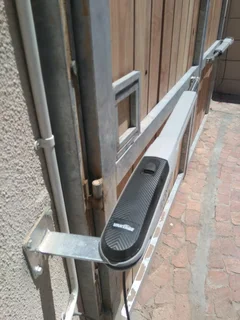 SECURITY SYSTEM INSTALLATION AND REPAIRS