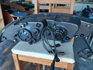 im selling jaguar xe model 2015 headlights