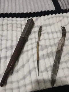 Antique Phiha Keatta Withe Stylus And Sheath