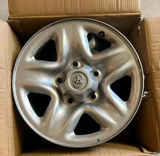 04 X Oem Center Caps For Toyota Land Cruiser