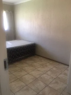 Room To Rent By Surrey Avenue, 5min From Randbcbd