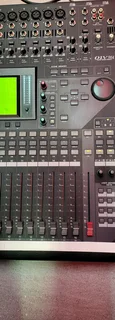 Yamaha Digital mixer 01V96i Digital Mixing Console01V96i Digital Mixing Console