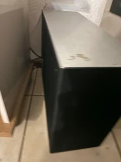 Samsung Curve 瞧 sound bar HW -J8500R