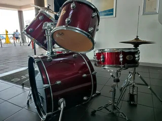 Pearl target  drum 論 set