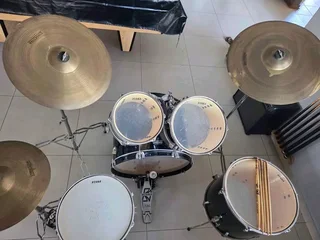 Tama drum 論 kit