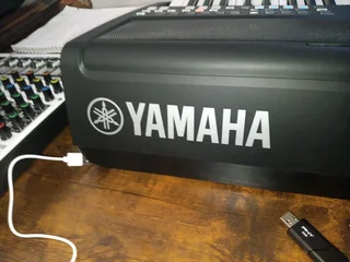 Yamaha PSR Sx600 61 keys keyboard