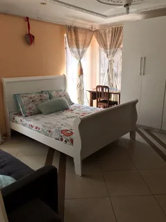 Huge Bachelor/ Two Rooms to rent