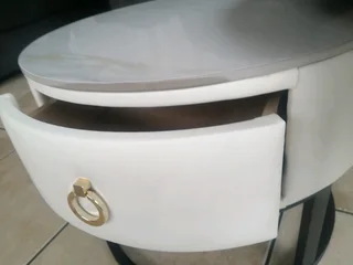  Modern Nesting Coffee Tables – Set of 2   R1250 Collection: Somerset West