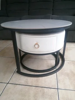  Modern Nesting Coffee Tables – Set of 2   R1250 Collection: Somerset West