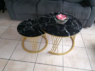 懶 Modern Nesting Coffee Tables – Set of 2 懶R850 for both!