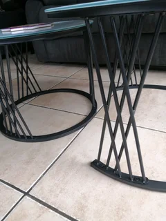 懶 Modern Nesting Coffee Tables – Set of 2 懶R850 for both!