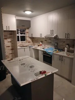 Doing  cupboard. Contact  me via WhatsApp