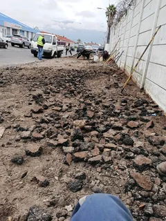 Tar Driveways and  Roads