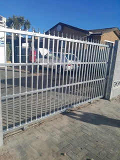 Gates  and fence manufactures
