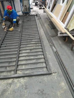 Gates  and fence manufactures