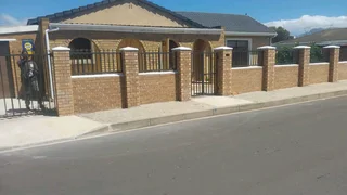 Gates  and fence manufactures