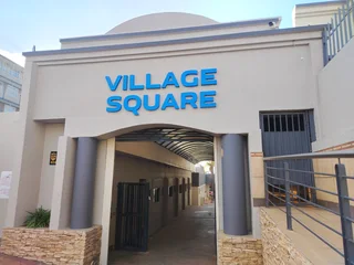 Modern Bachelor Alberton Voortrekker Road - Grab this one