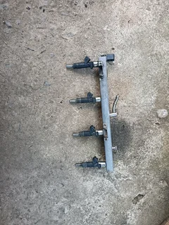 Bmw E46 318i 16v Injector Rail