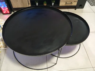 Nesting coffee table