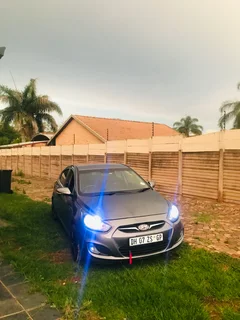 2014 Hyundai Accent Sedan 1.6gls fluid auto