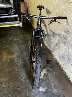 2021 Specialised Expert MTB Medium Frame