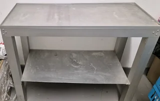 Aluminium table