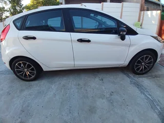2015 Ford Fiesta Hatchback