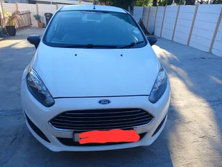 2015 Ford Fiesta Hatchback