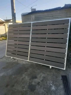 Nutec driveway gates