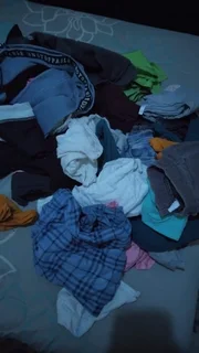 I buy good quality second hand clothes shoes