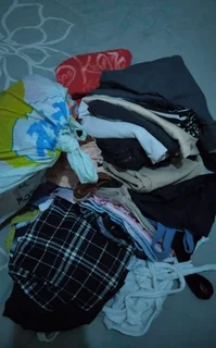 I buy good quality second hand clothes shoes