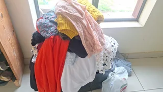 I buy good quality second hand clothes shoes