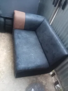 Relocating - Ad posted by Lee