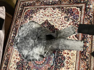 Residing - Ad posted by Lee