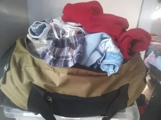 I buy good quality second hand clothes shoes linen curtains property household items in bulk