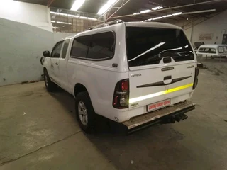 Toyota hilux xtracab steeltop Canopy for sale