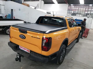 Tonneau cover wildtrak for sale